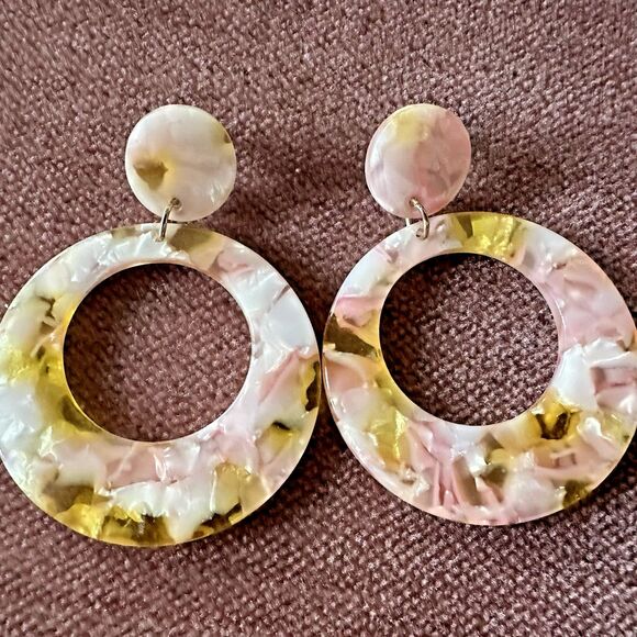 Pink and Gold Speckled Acrylic Drop Earrings - Picture 1 of 2